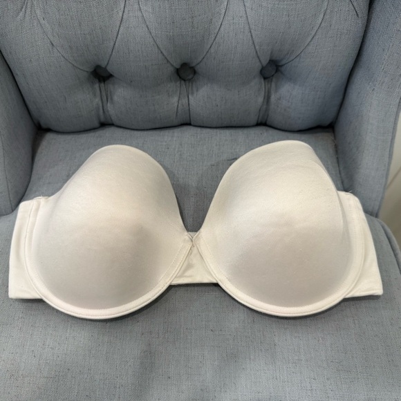 Maidenform Strapless White Full Coverage Bra with Underwire Support - Picture 1 of 6